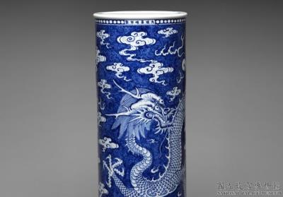 图片[2]-Cylindrical vase with dragon motif, Jingdezhen ware, blue and white-China Archive